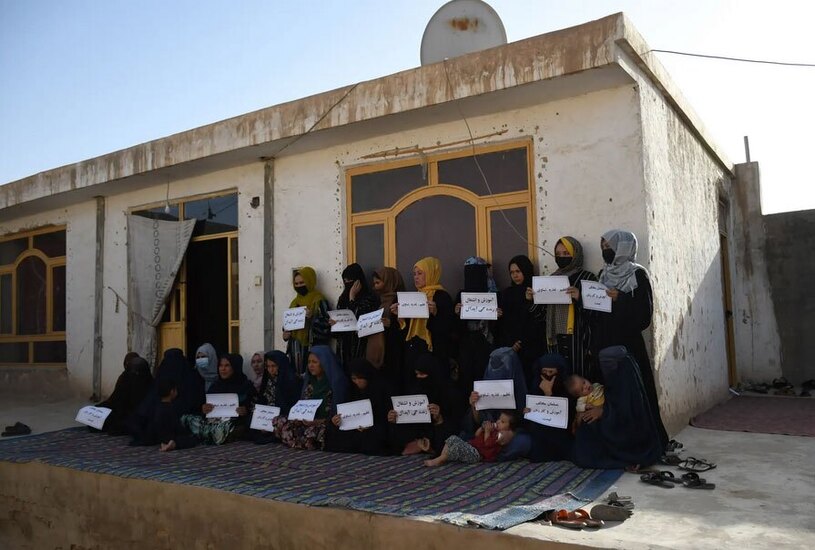 اعتراض فعالان زن افغانستانی به محروم شدن شان از حق تحصیل و شغل