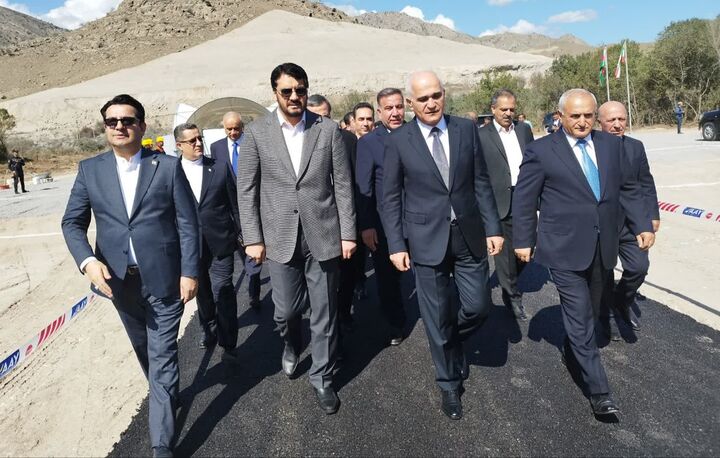 بازدید وزیر راه و شهرسازی از احداث پل مشترک مرزی ایران و آذربایجان
