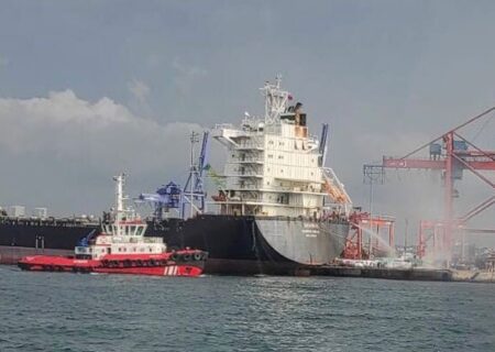 خلاصی کشتی تحریم شده ایرانی پس از ۳ سال از بندر استانبول