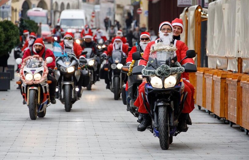 کاروان بابانوئل های موتور سوار در کرواسی