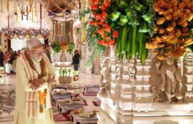 نخست وزیر هند در مراسم افتتاح معبد جنجالی هندوها