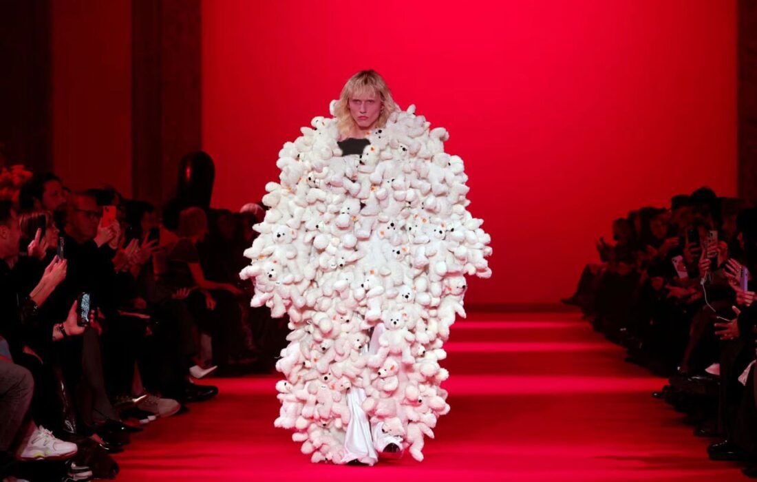 لباس عجیب خرسی در هفته مد پاریس