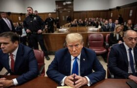 جلسه دادگاه ترامپ در نیویورک آمریکا
