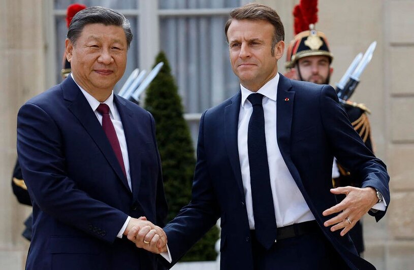 استقبال از رییس جمهوری چین و همسرش در پاریس