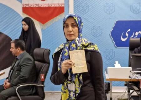 دومین داوطلب زن برای انتخابات ۱۴۰۳ ثبت نام کرد