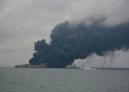 نفتکش‌های آسیب‌دیده در ساحل سنگاپور حامل نفت خام ایران نبودند
