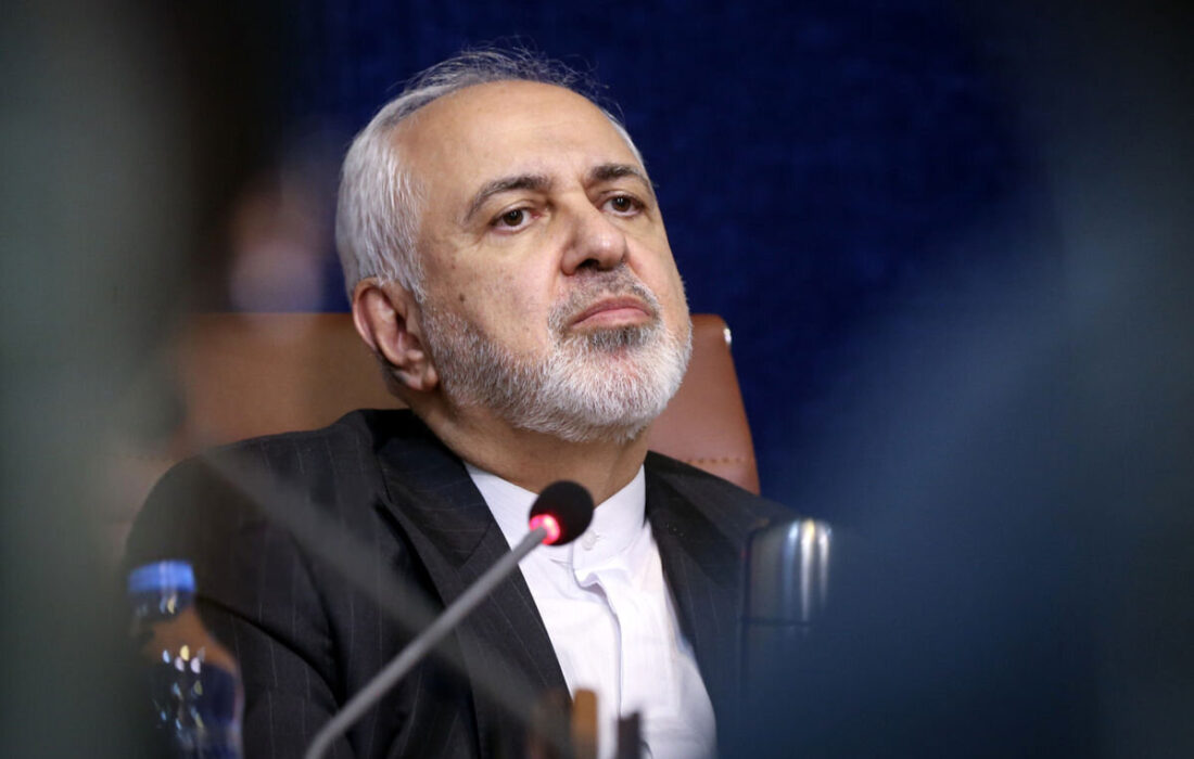 بازگشت هشتگ ظریف به توئیتر فارسی |  حملات کاربران برانداز شدیدتر از کاربران انقلابی و اصولگرا