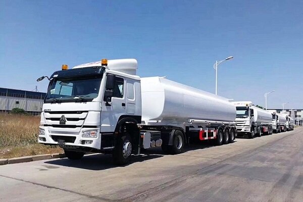 توقیف تریلر با راننده ۱۱ ساله در یزد