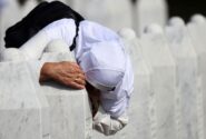 زیارت قبور قربانیان در سی امین سالگرد کشتار “سربرنیتسا”