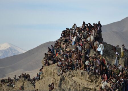 تماشای مسابقات سنتی “بزکشی” در افغانستان