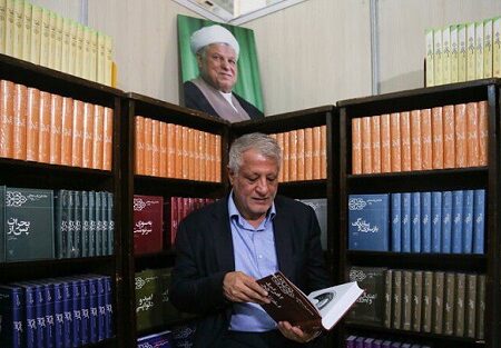 ابهامی که همچنان باقی است؛ روایت‌های متفاوت خانواده و مسئولان از نحوه فوت آیت‌الله هاشمی رفسنجانی