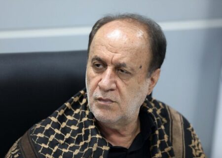 حاجی‌بابایی: دولت وضعیت استخدامی معلمان را تعیین تکلیف کند
